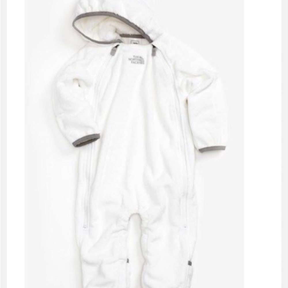 North Face “Buttery” Fleece Bunting 18-24 months White